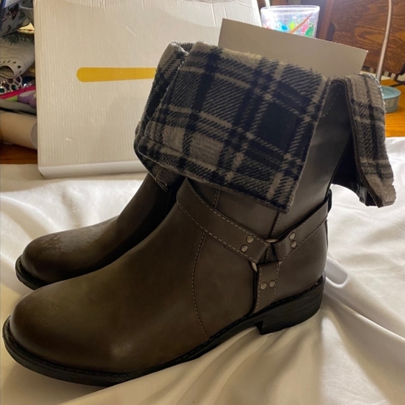 Grey / Brown Flex Boot - Picture 6 of 8